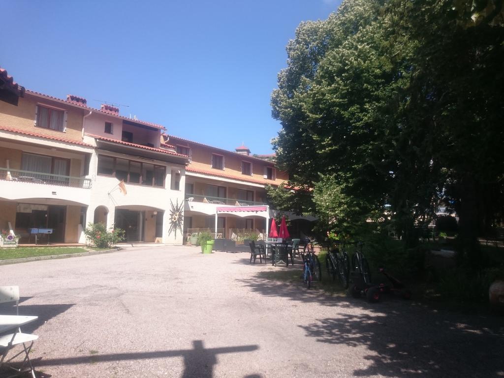 Hotel Le Mas Fleuri Vernet-les-Bains Buitenkant foto