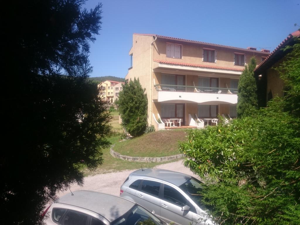 Hotel Le Mas Fleuri Vernet-les-Bains Buitenkant foto