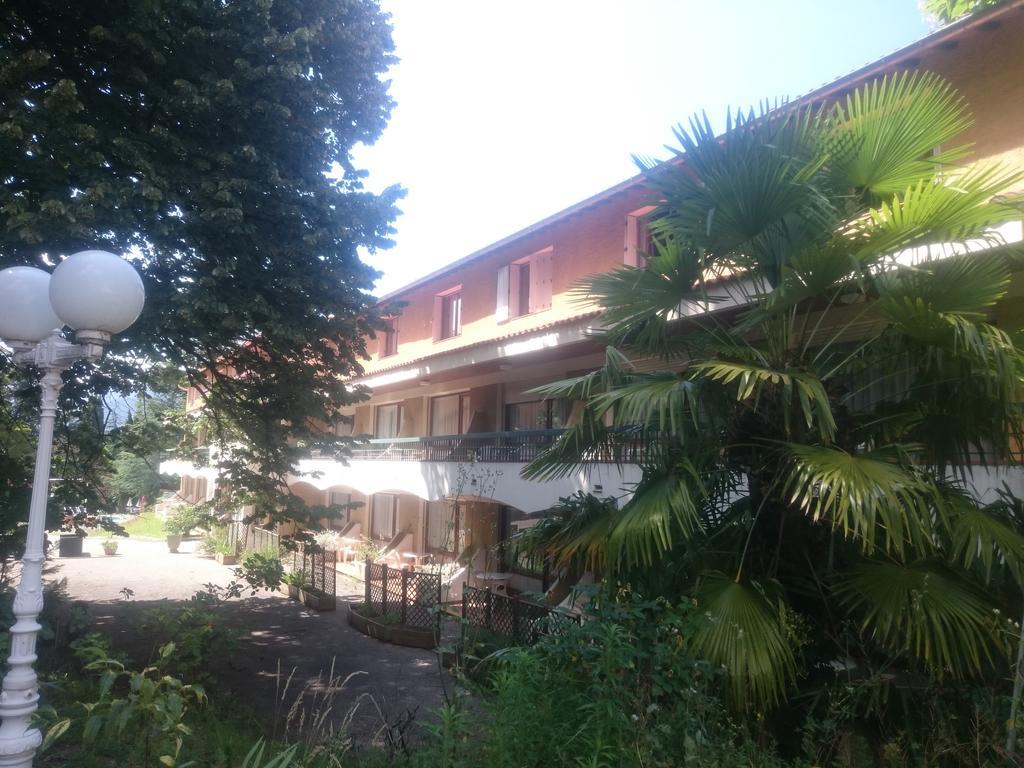 Hotel Le Mas Fleuri Vernet-les-Bains Buitenkant foto
