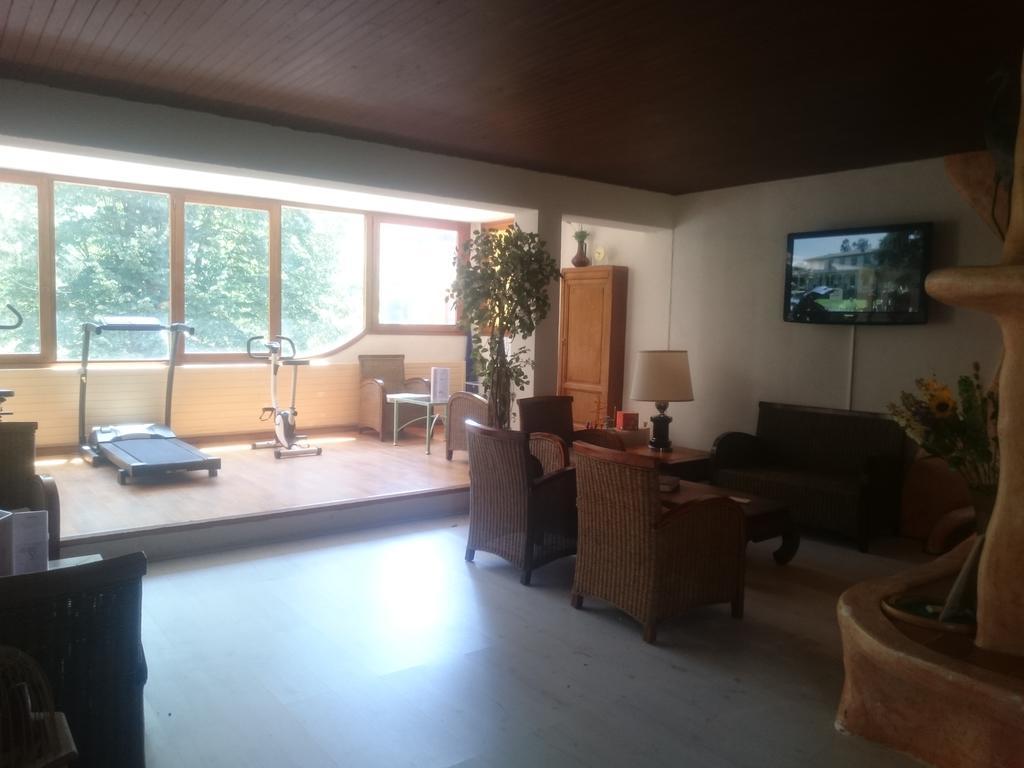 Hotel Le Mas Fleuri Vernet-les-Bains Buitenkant foto