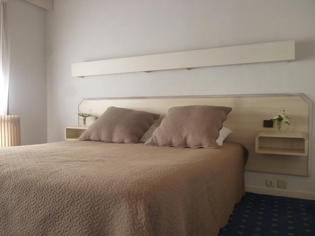 Hotel Le Mas Fleuri Vernet-les-Bains Buitenkant foto