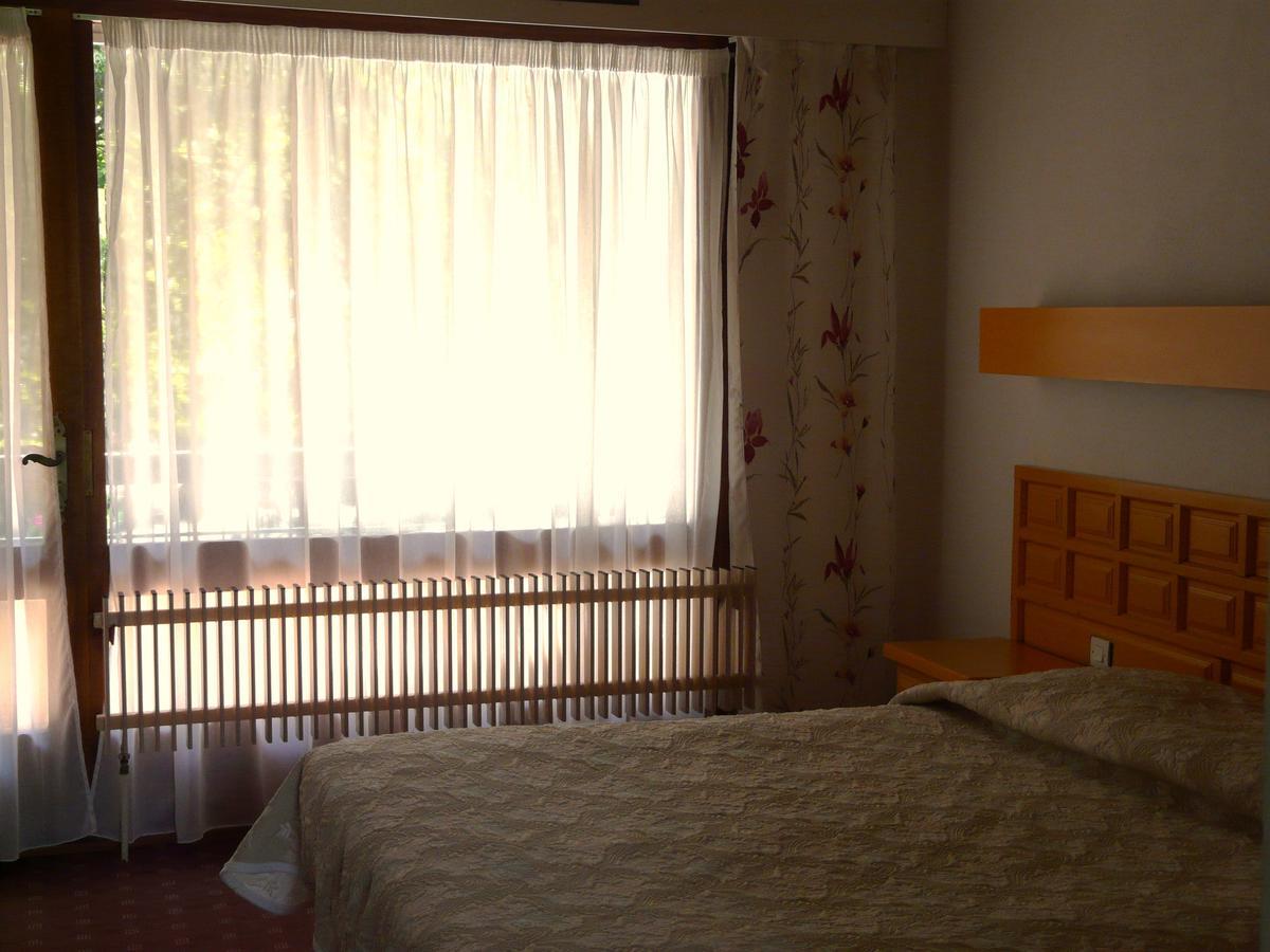 Hotel Le Mas Fleuri Vernet-les-Bains Buitenkant foto